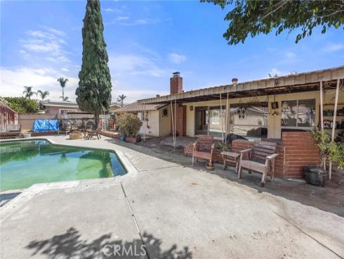 8425  Saturn  , Buena Park, CA