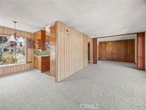 8425 Saturn , Buena Park, CA