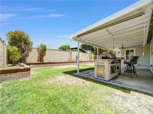 5853  Los Nietos Street  , Buena Park, CA