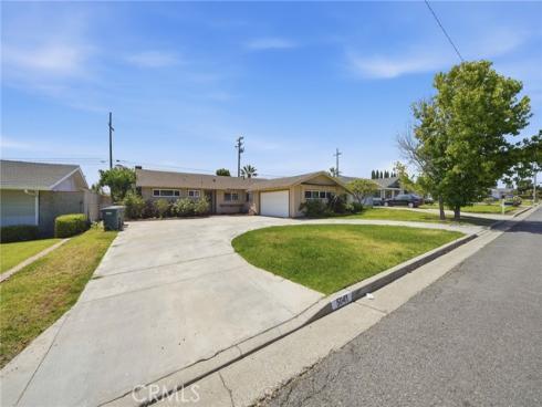 5041 Ridglea Avenue, Buena Park, CA