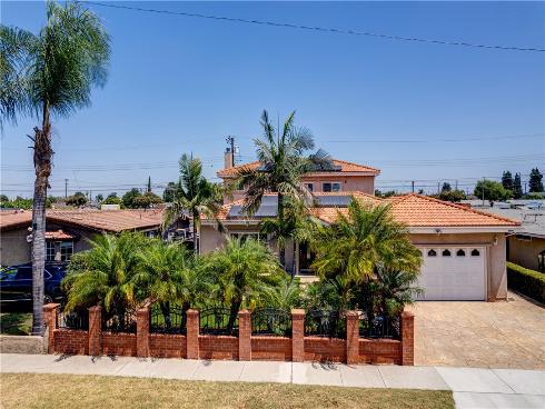 5901 Los Encinos , Buena Park, CA