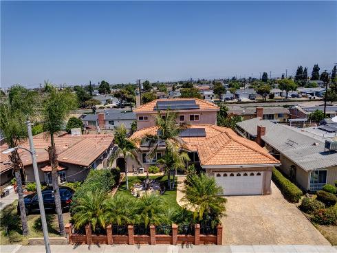5901 Los Encinos , Buena Park, CA