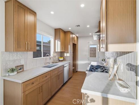 8042 San Heron , Buena Park, CA