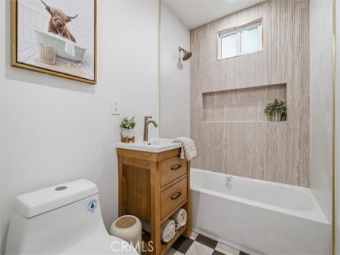 8042 San Heron , Buena Park, CA