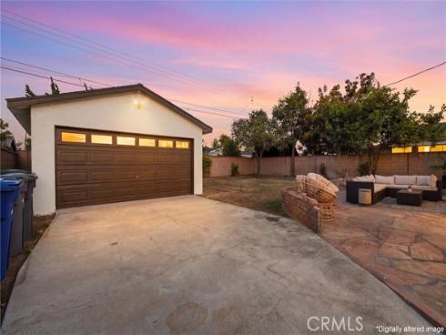 8042 San Heron , Buena Park, CA