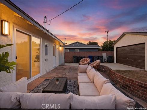 8042 San Heron , Buena Park, CA