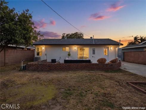 8042 San Heron , Buena Park, CA