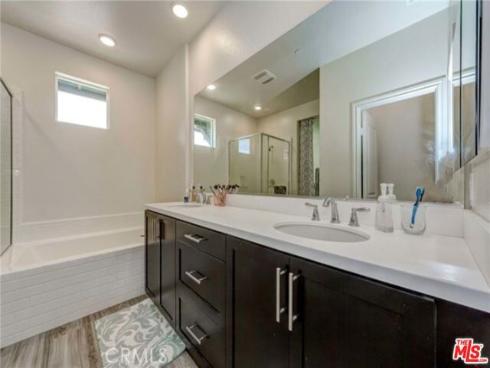 8565  Corsica  9  Lane, Buena Park, CA