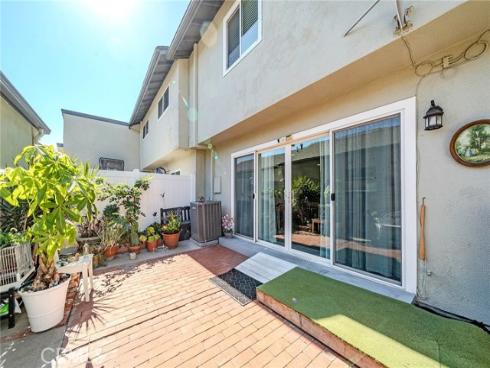 5539 Cajon , Buena Park, CA
