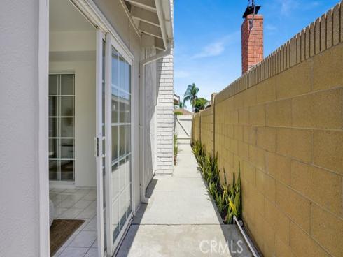 7463 Bradley , Buena Park, CA