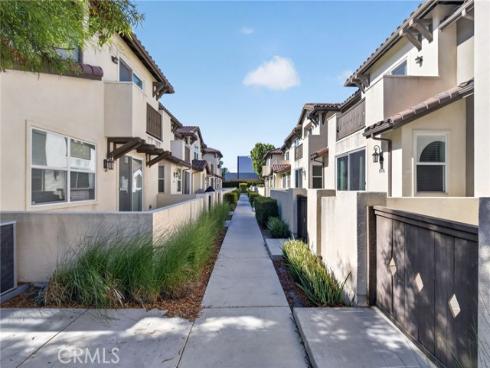 8576 Corsica , Buena Park, CA