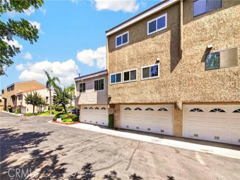 6273 Lincoln , Buena Park, CA