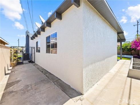 5856 Bolivia , Buena Park, CA