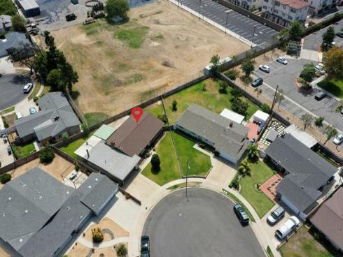 7250 Harding Circle, Buena Park, CA