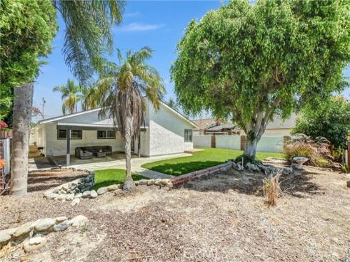 8402 Crescent Avenue, Buena Park, CA