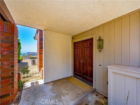 21 Beachcomber Drive, Corona del Mar, CA