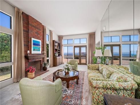 21 Beachcomber Drive, Corona del Mar, CA