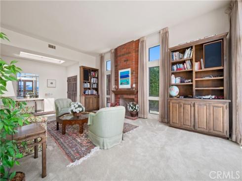 21 Beachcomber Drive, Corona del Mar, CA