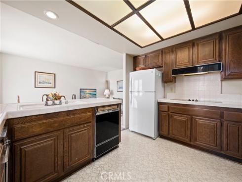 21 Beachcomber Drive, Corona del Mar, CA
