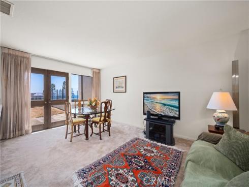 21 Beachcomber Drive, Corona del Mar, CA