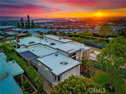 21 Beachcomber Drive, Corona del Mar, CA