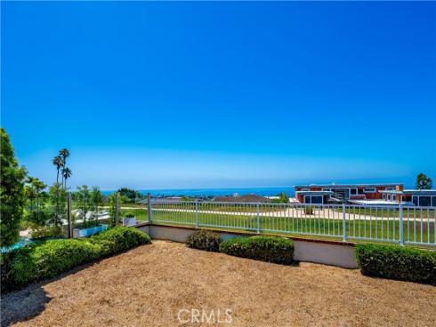 21 Beachcomber Drive, Corona del Mar, CA