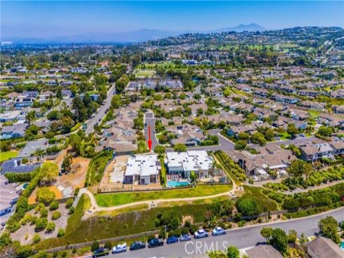 21 Beachcomber Drive, Corona del Mar, CA