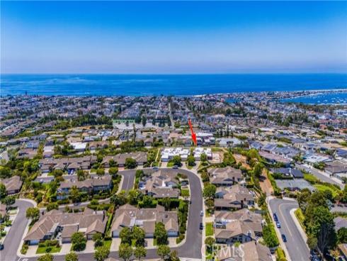 21 Beachcomber Drive, Corona del Mar, CA