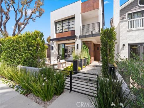 426  Marguerite  , Corona del Mar, CA