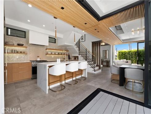 426  Marguerite  , Corona del Mar, CA