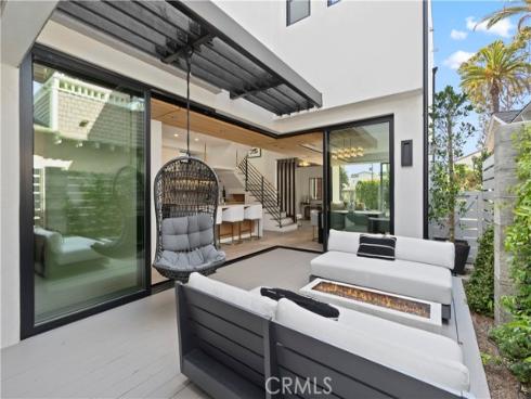 426  Marguerite  , Corona del Mar, CA