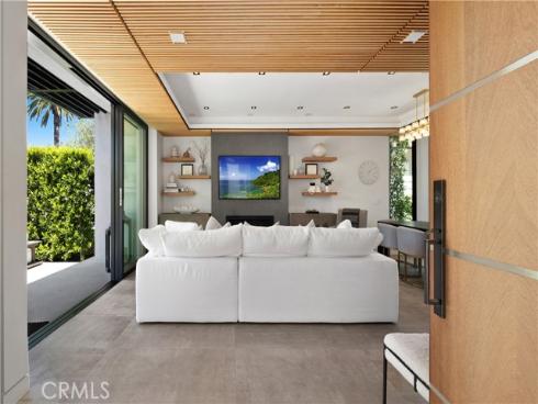 426  Marguerite  , Corona del Mar, CA