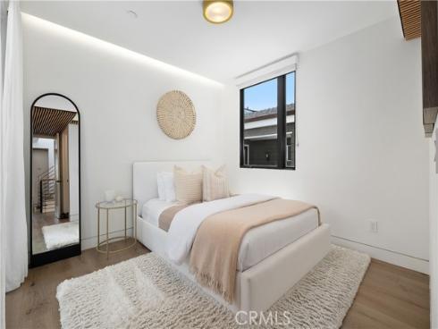 426  Marguerite  , Corona del Mar, CA