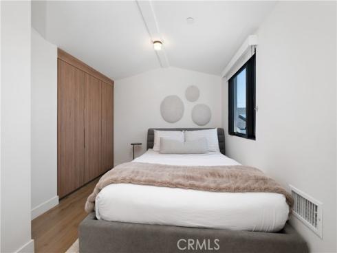 426  Marguerite  , Corona del Mar, CA