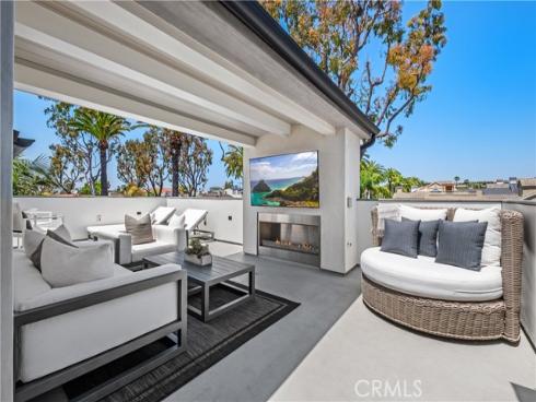 426  Marguerite  , Corona del Mar, CA