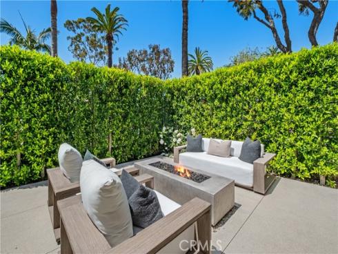 426  Marguerite  , Corona del Mar, CA