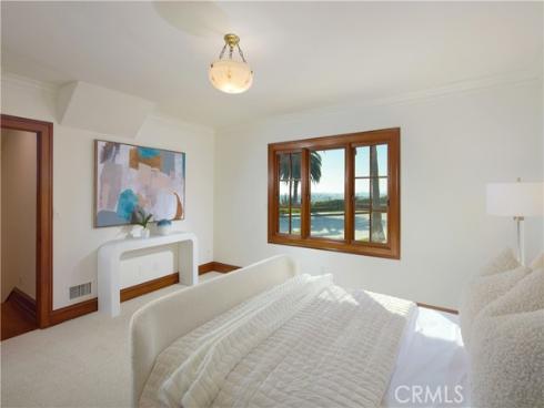 2800 Ocean Boulevard, Corona del Mar, CA