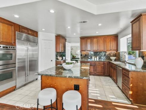 19 Harbor Pointe , Corona del Mar, CA