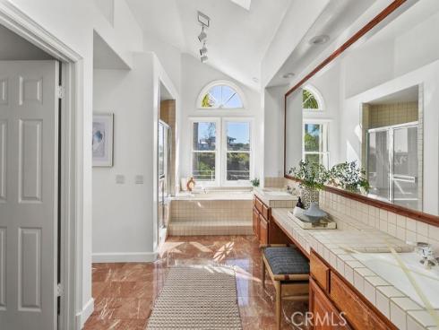 19 Harbor Pointe , Corona del Mar, CA
