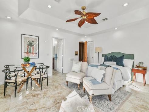 19 Harbor Pointe , Corona del Mar, CA