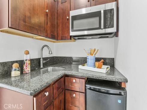 19 Harbor Pointe , Corona del Mar, CA