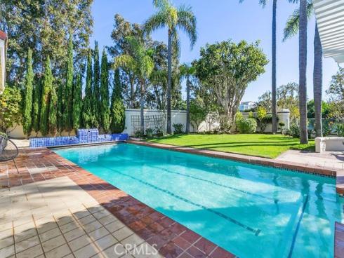 19 Harbor Pointe , Corona del Mar, CA