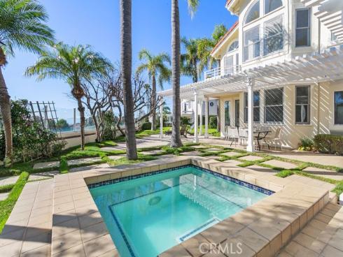 19 Harbor Pointe , Corona del Mar, CA