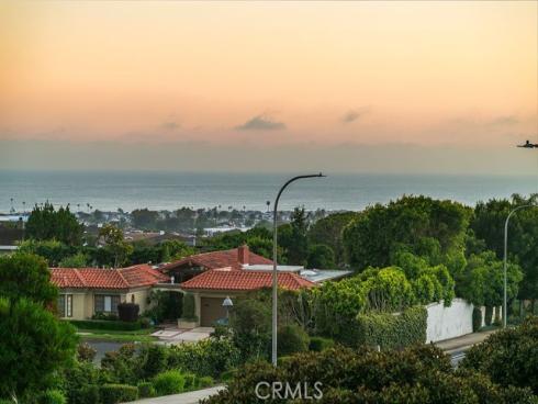 19 Harbor Pointe , Corona del Mar, CA