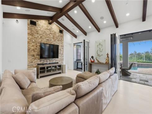 44 Drakes Bay Drive, Corona del Mar, CA