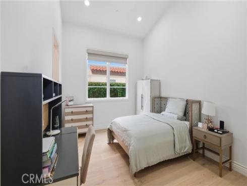 44 Drakes Bay Drive, Corona del Mar, CA