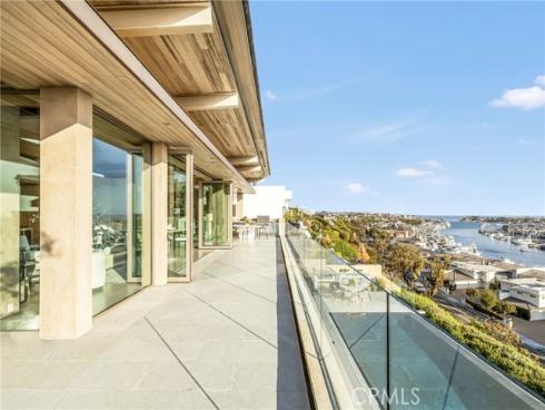 1231  Dolphin  , Corona del Mar, CA