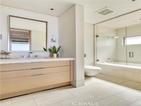 1231  Dolphin  , Corona del Mar, CA