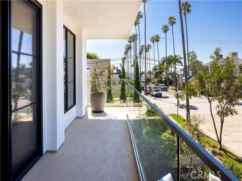 304 Goldenrod Avenue, Corona del Mar, CA