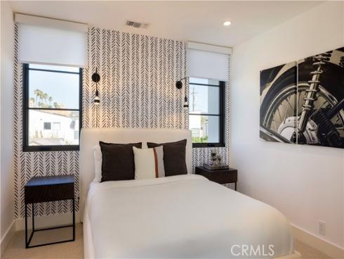 304 Goldenrod Avenue, Corona del Mar, CA